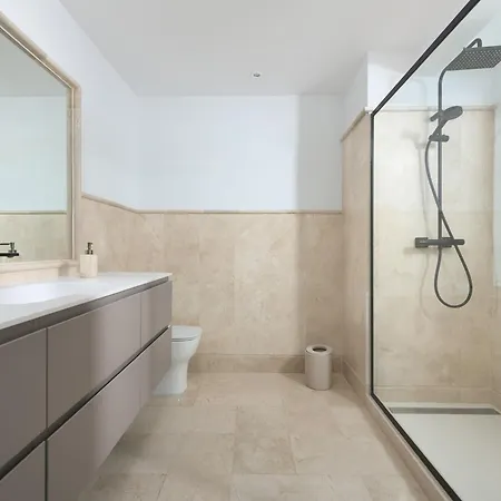 Appartement Luxurious 3-bedroom Penthouse In Monteros