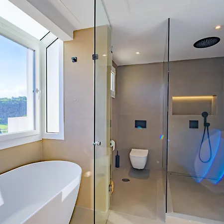 Luxurious 3-bedroom Penthouse In Monteros * Marbella