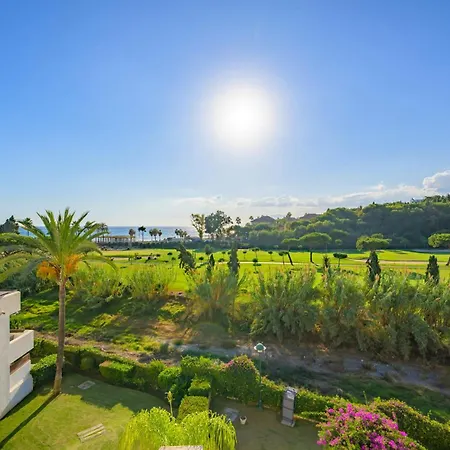 Luxurious 3-bedroom Penthouse In Monteros Marbella