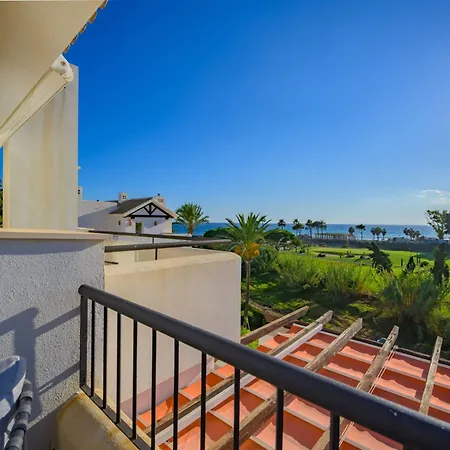 Luxurious 3-bedroom Penthouse In Monteros * Marbella