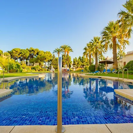 Appartement Luxurious 3-bedroom Penthouse In Monteros *