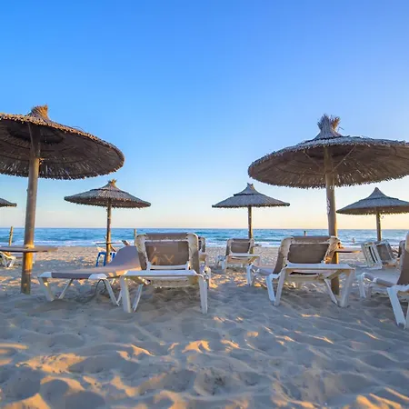 Luxurious 3-bedroom Penthouse In Monteros *
